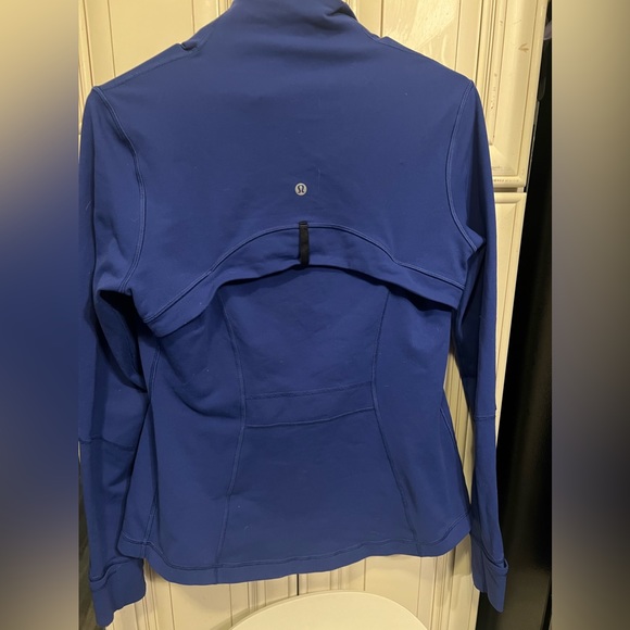 Lululemon Athletica Jacket with Breathable Back and Thumb Hole Sz 10 - Picture 1 of 15